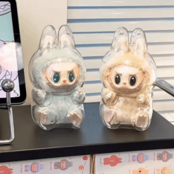 Coque de Protection Labubu assis - poupées à capuchon en forme de lapin, offrant style et protection.