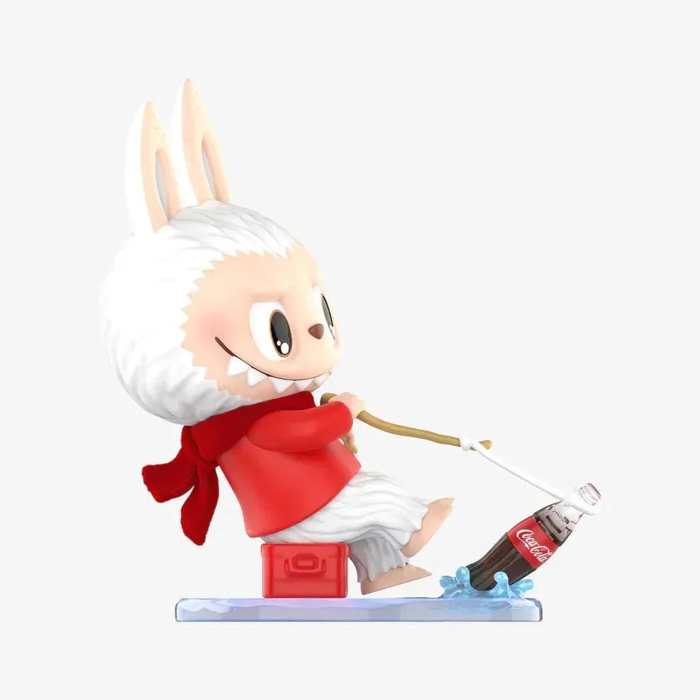 Figurine Labubu Coca-Cola – Collector et adorable-coffret complet 12 pièces, figurine mignonne de Labubu avec une bouteille de Coca-Cola.