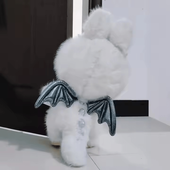 Labubu Angel in Clouds – Figurine collector mignonne et unique, peluche avec ailes délicates et douce fourrure.