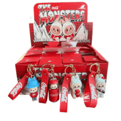 Porte-clés Labubu Coca-Cola boite complète avec figurines Disney et présentation colorée.
