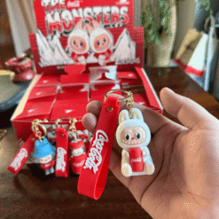 Porte-clés Labubu Coca-Cola boite complète avec figurine et porte-clé Coca-Cola