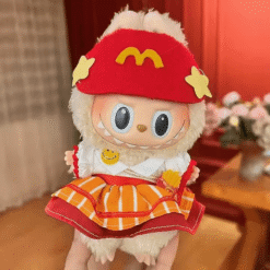 tenue Labubu McDonald’s femme pour poupée, comprenant un ensemble coloré et original.