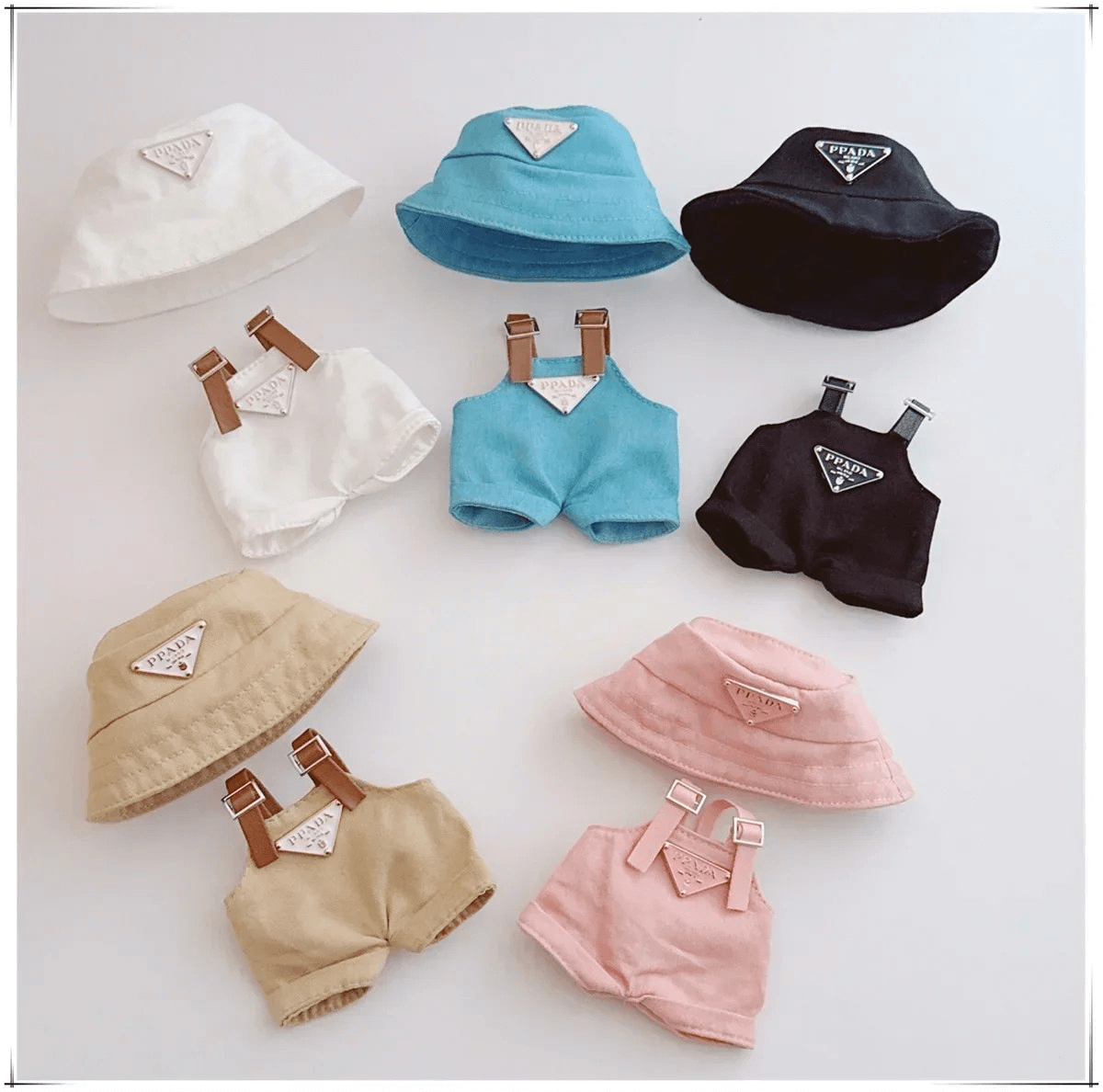 Tenue Labubu Prada – Élégante et moderne pour figurines, accessoires pour poupées Labubu en différentes couleurs.