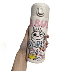 Thermos Labubu – L’Allié Mignon de Vos Journées ! avec motifs mignons et prise en main.